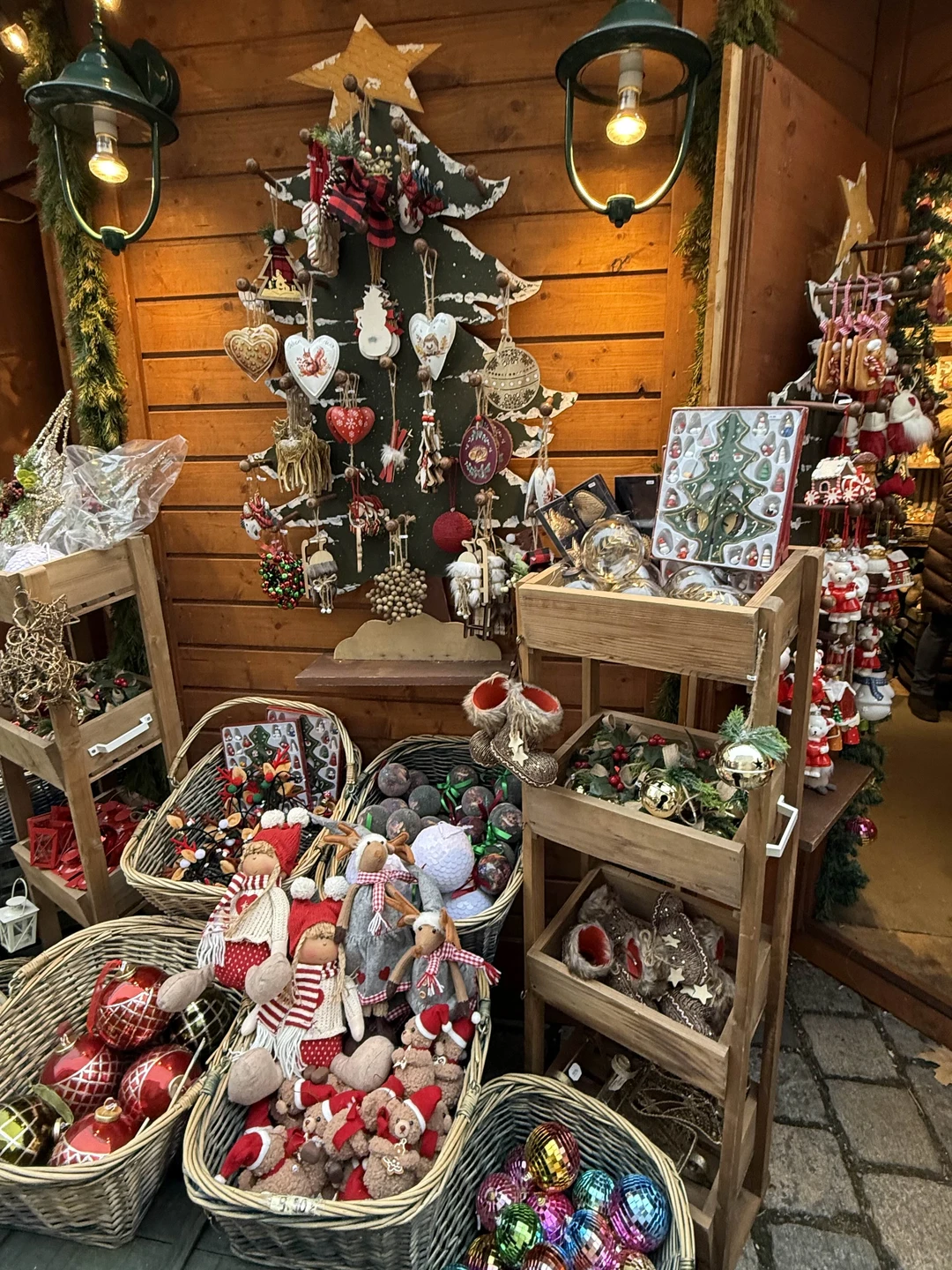 Прекрасная прогулка с Ольгой по Вене, знакомство с историей и архитектурой, было легко и интересно)