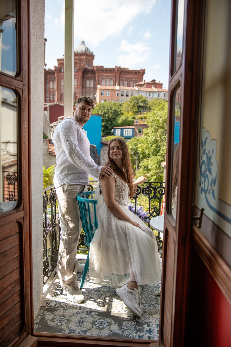 Яркий Балат, чудесная Наталья и отличная фотосесия в честь пятой годовщины свадьбы. Мы очень довольны. Спасибо)