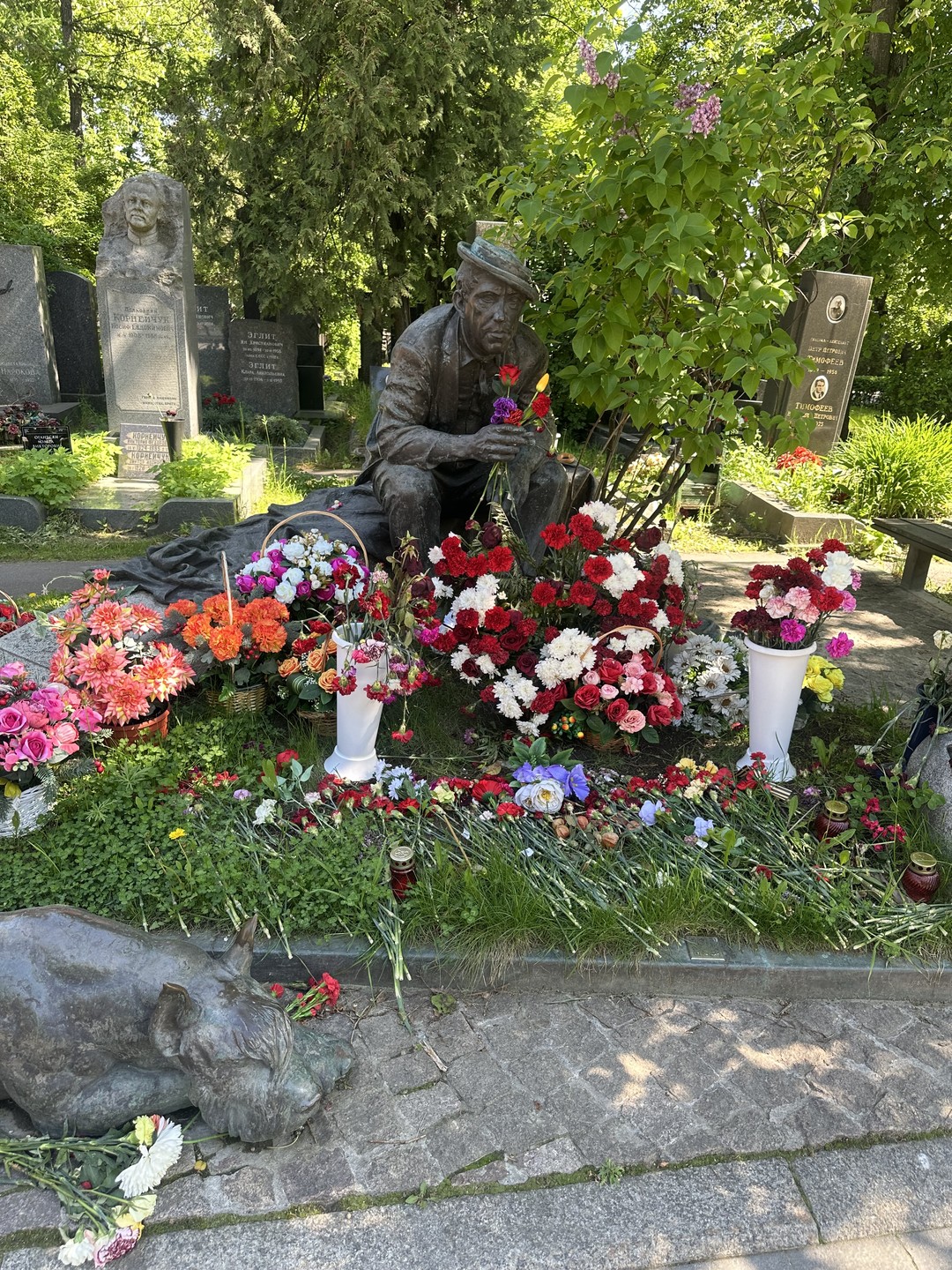 Была у Ирины на экскурсии. Так получилось, что я одна. Но это было ооооочень увлекательно. Множество