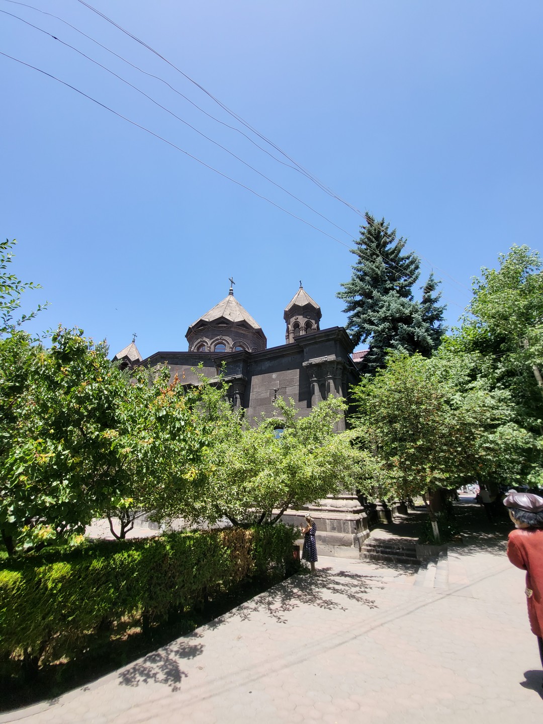 Дорогой Оганес! Спасибо вам огромное! Любила армян,теперь люблю ещё больше. Спасибо, что искреннее любите свою страну