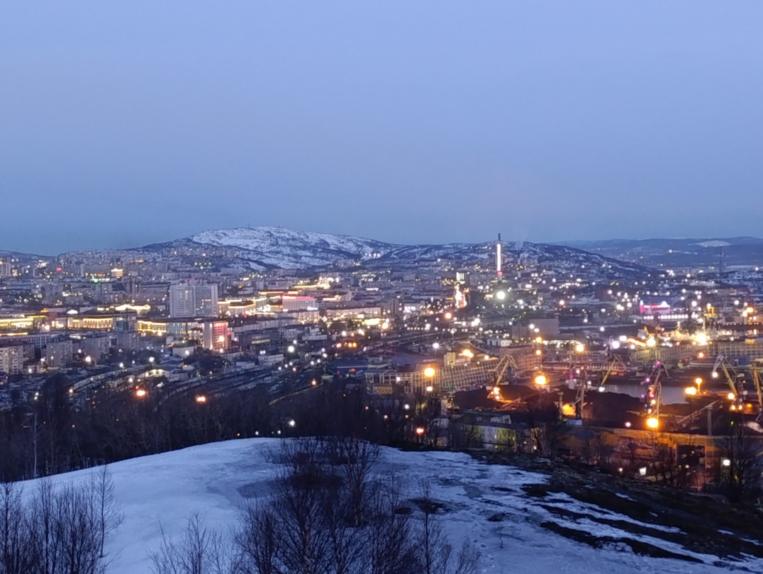 Мурманск с офицером запаса ВМФ (Алеся)