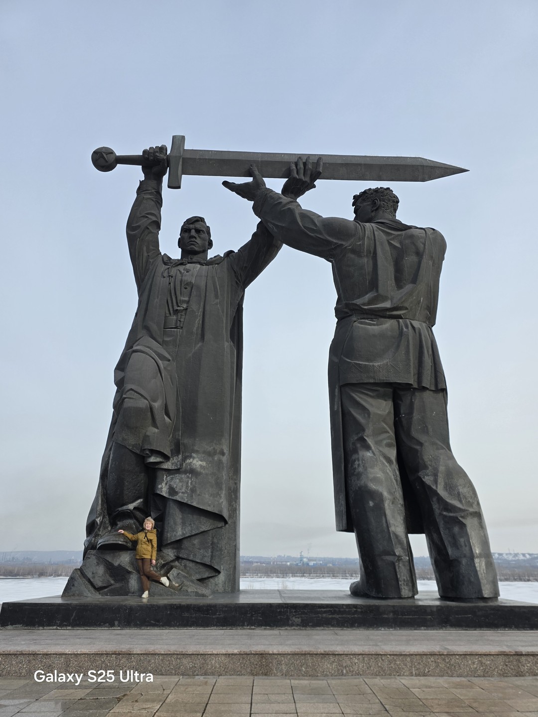 Больше спасибо Эльвире! За 3 часа общения она смогла оставить самое тёплое и интересное впечатление о