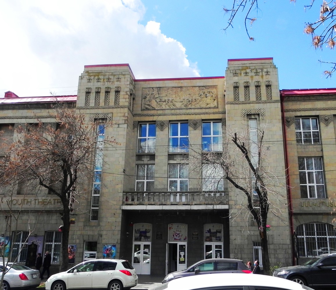 Фото По Еревану — на автомобиле