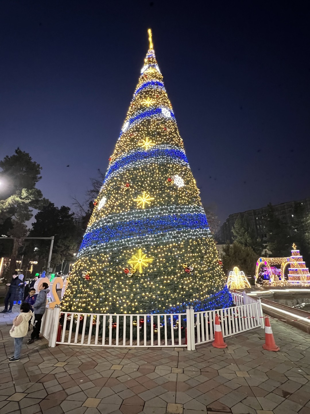 Спасибо Оризу за индивидуальную экскурсию, познавательный рассказ о стране, городе, людях и традициях. Ответственный и отзывчивый человек)