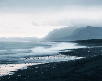 Каньон Фьядрарглйуфур, дрейфующие айсберги, алмазный пляж и хайкинг по леднику