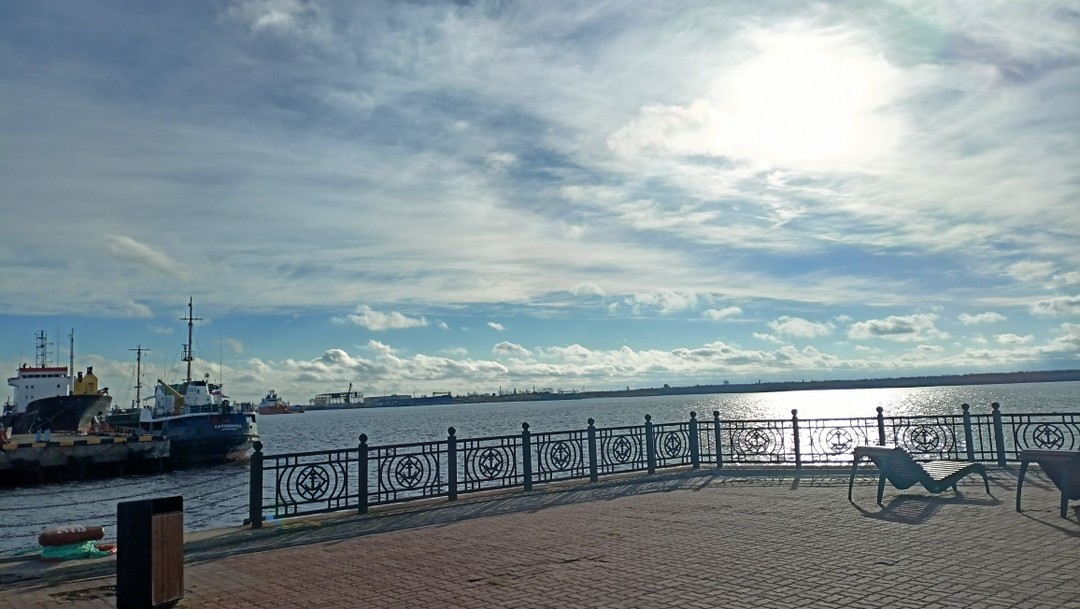 Очень понравилась экскурсия с Дарьей. Мы приехали с небольшой группой школьников. Дарья использовала игровые, интерактивные моменты