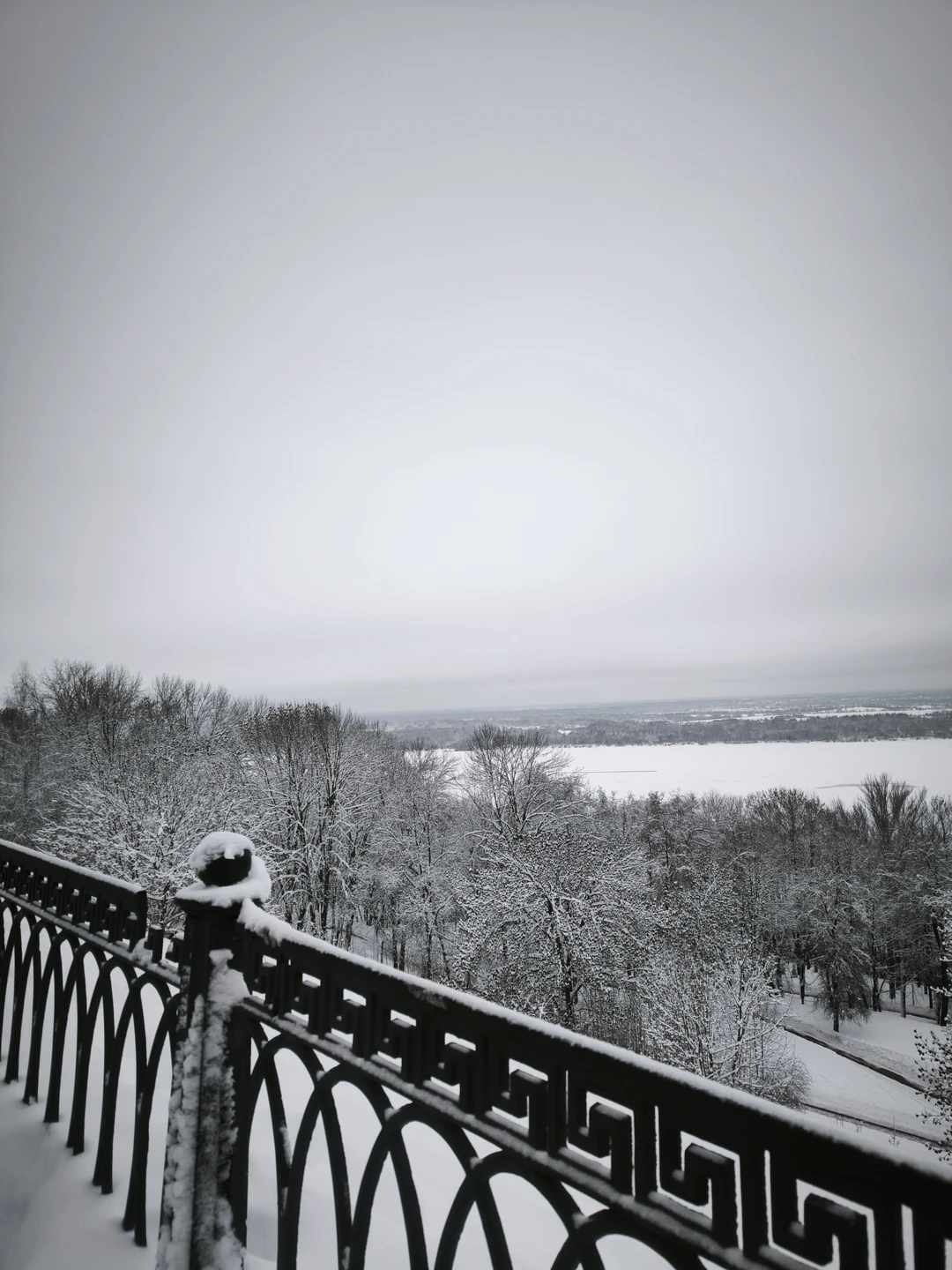 ОЧЕНЬ крутая экскурсия. Весело, динамично и очень интересно) Снег и непогода совсем не помеха. Спасибо огромное