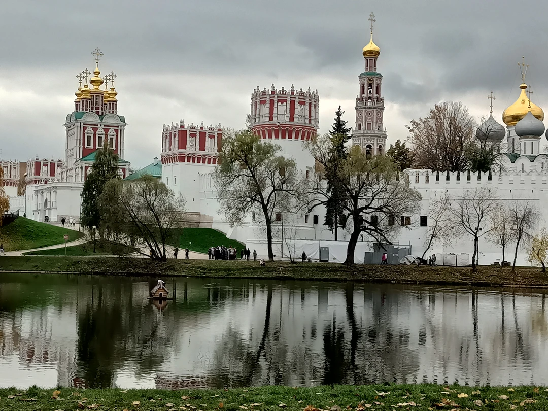 Три часа на автобусе - и вы знакомы с Москвой (Ирина)