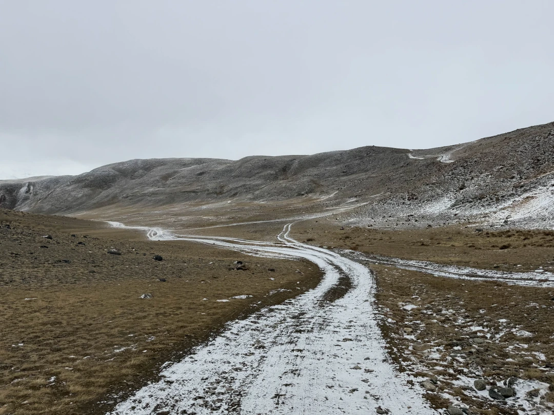 Это был мой восторг!!! Не первый мой такой тур, но Константин огромный молодец!!! Показал Алтай во