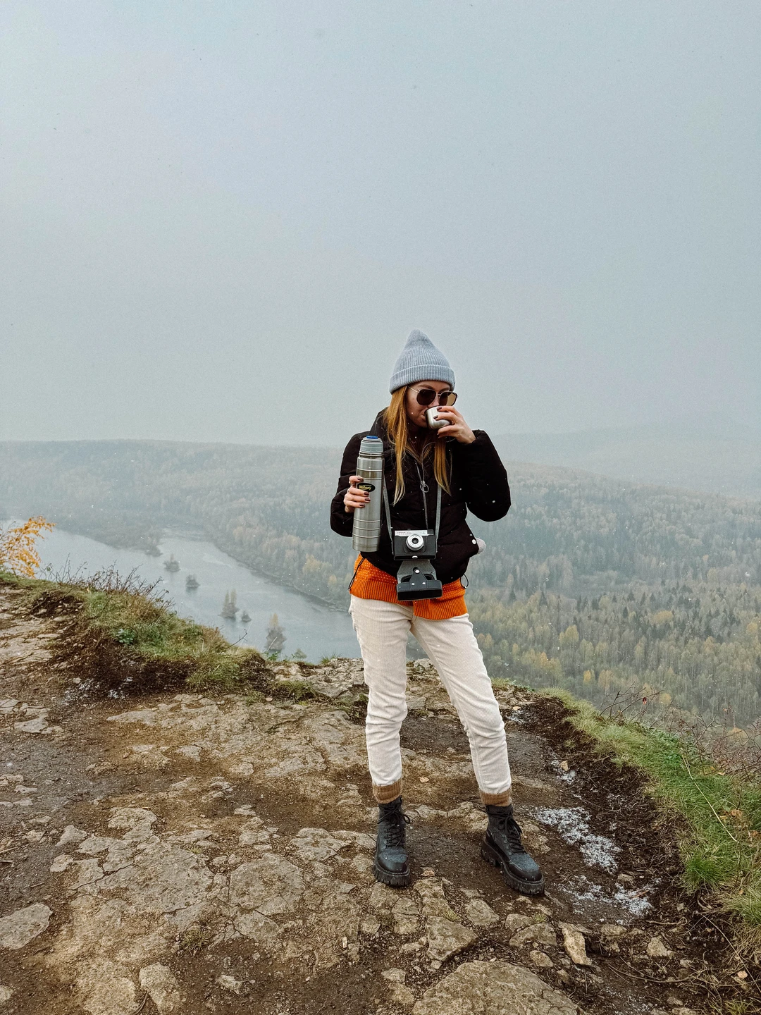 Не смотря на ранний подъем и порой тяжелый путь, все понравилось. Это мой первый трекинг. Гид Константин