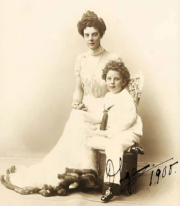 Красавица Мойка - взгляд с берега