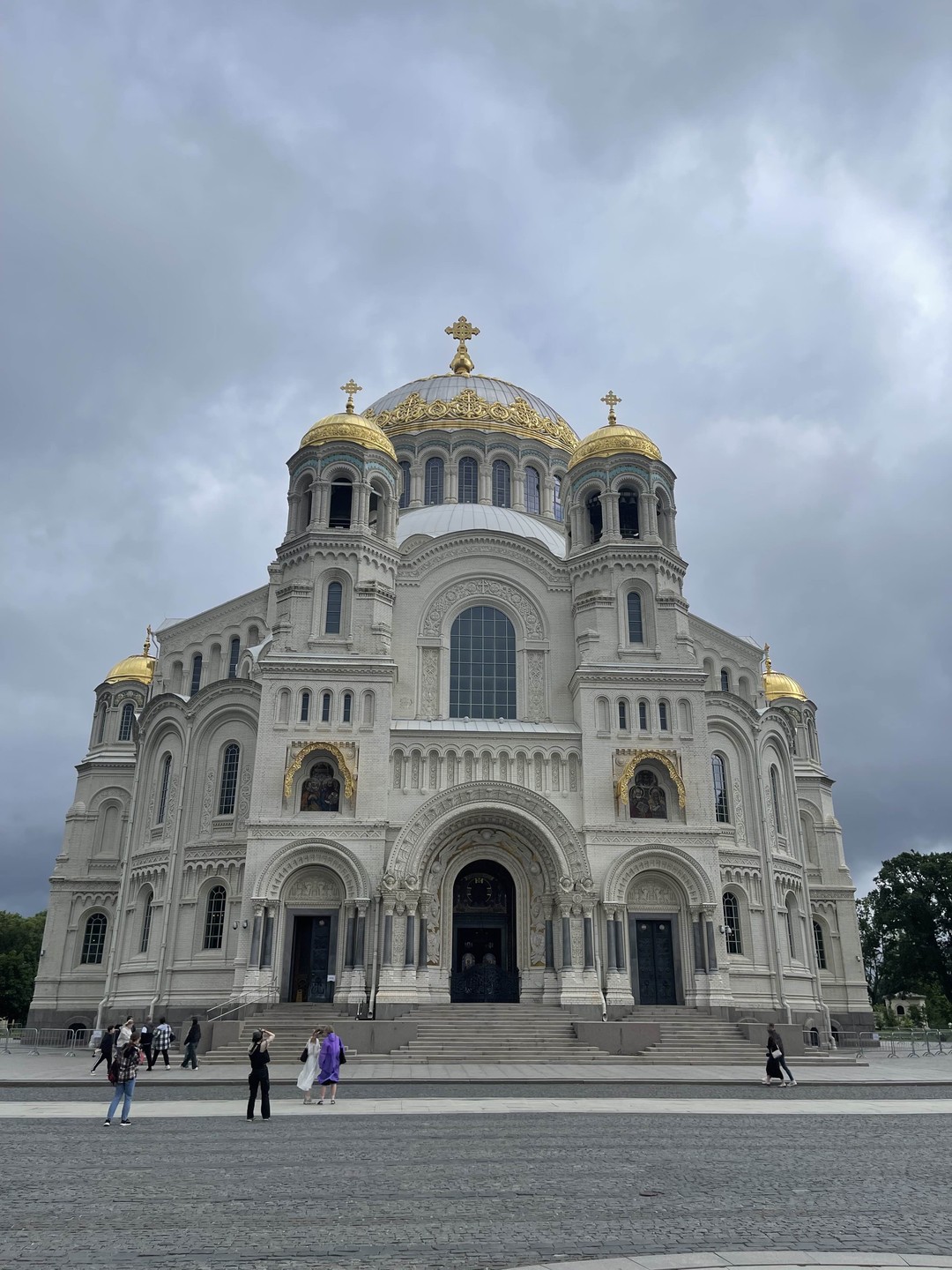 Из Санкт-Петербурга в Петергоф и Кронштадт: 2 города за 1 день (Татьяна)