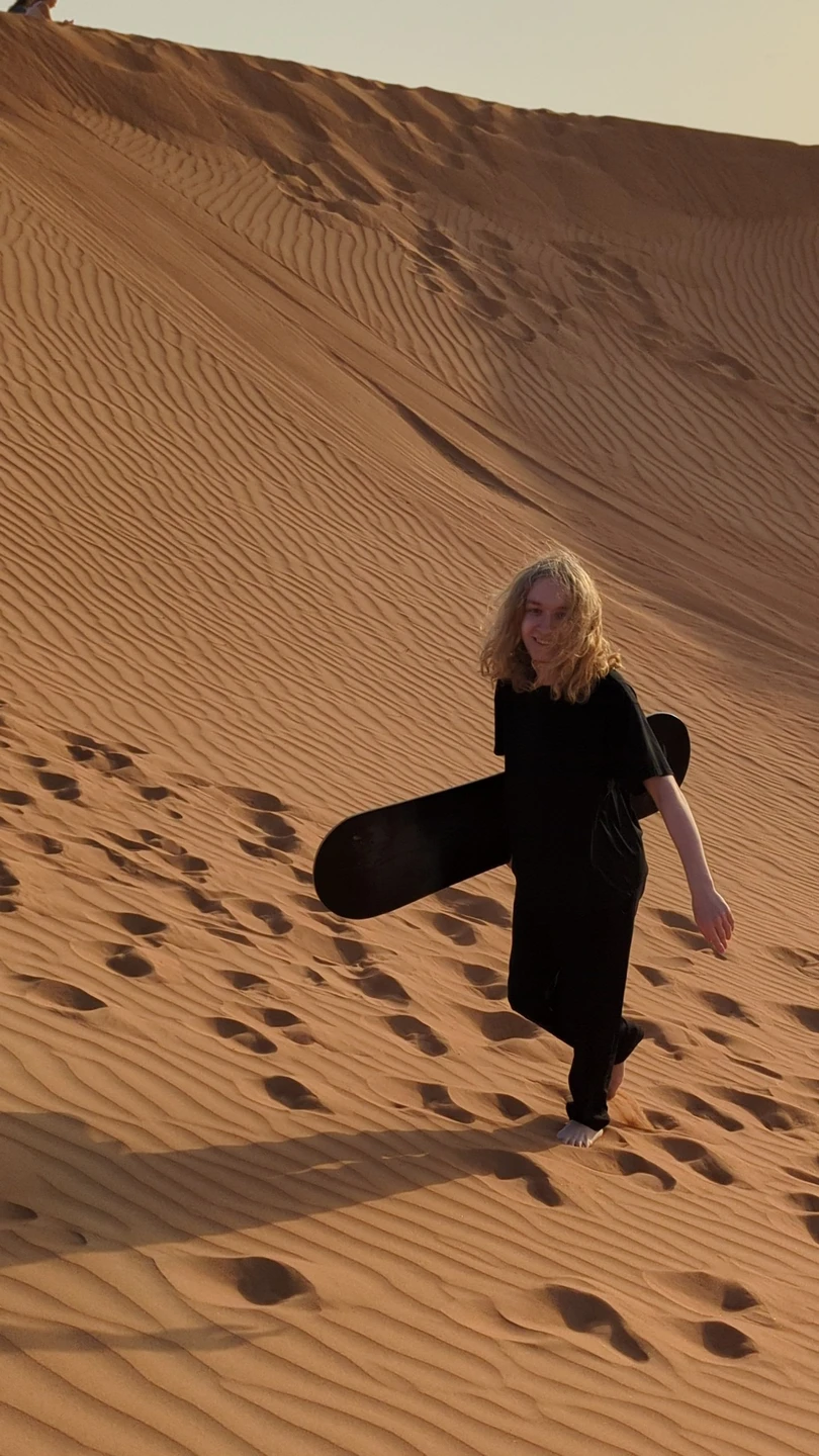 Отличное предложение за адекватные деньги! Искал возможность побывать в пустыне и прочувствовать её атмосферу. С этим