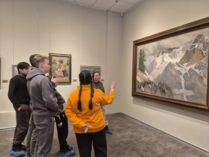 Очень нам понравилась Арина, особенно тем, какой теплотой и любовью к родным местам пропитана ее речь