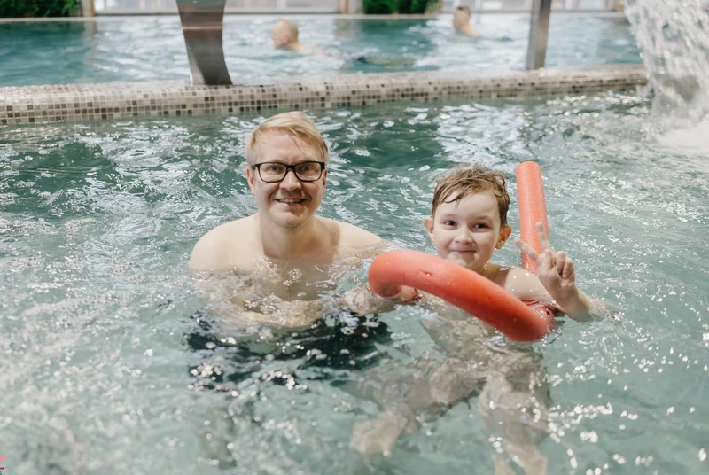 Семейные выходные в спа-отеле с кукольным театром, творческим мастер-классом, настолками и йогой