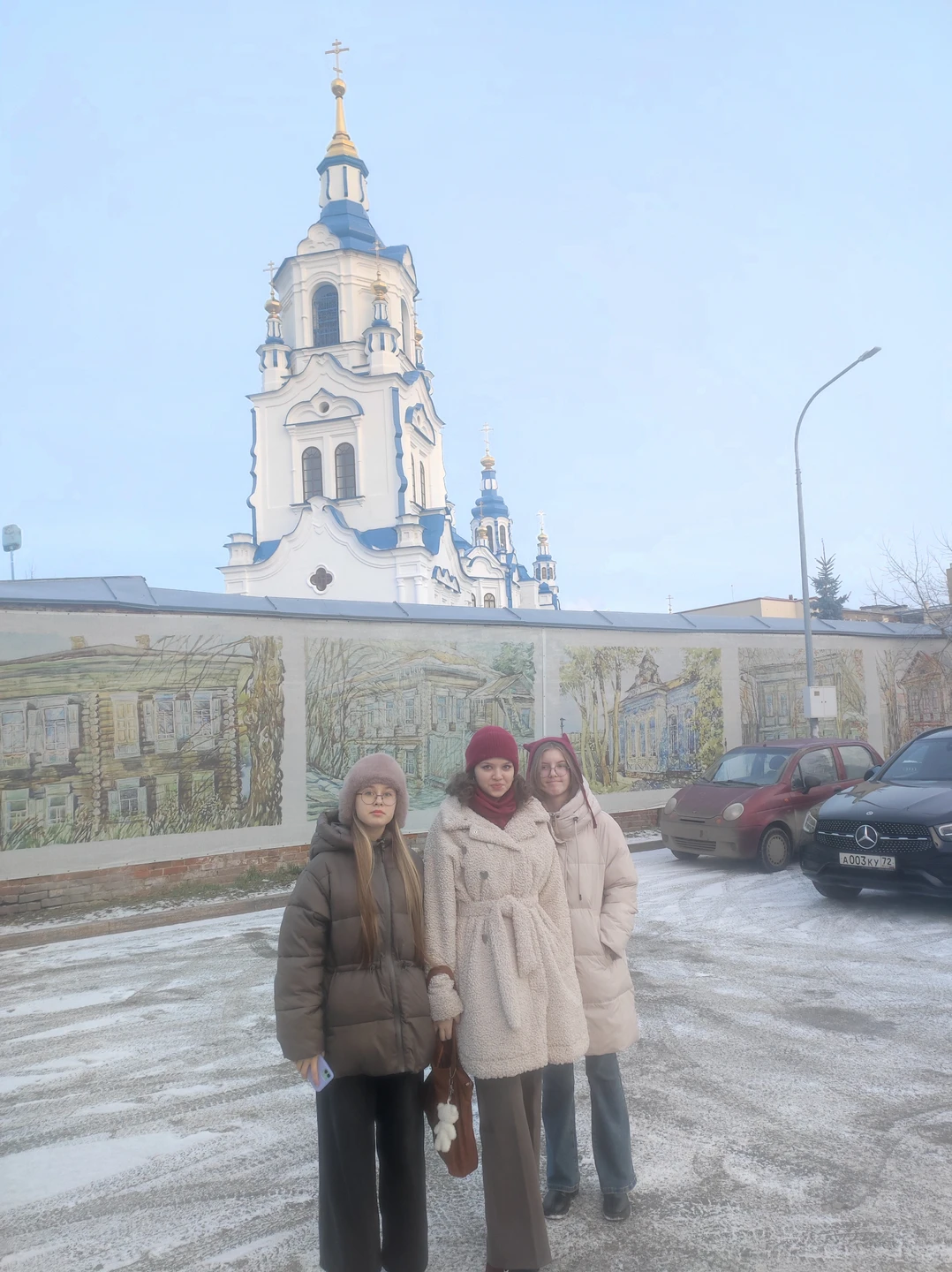 Замечательный экскурсовод! Все вовремя, культурно, все по делу. Приятный собеседник! Советую!