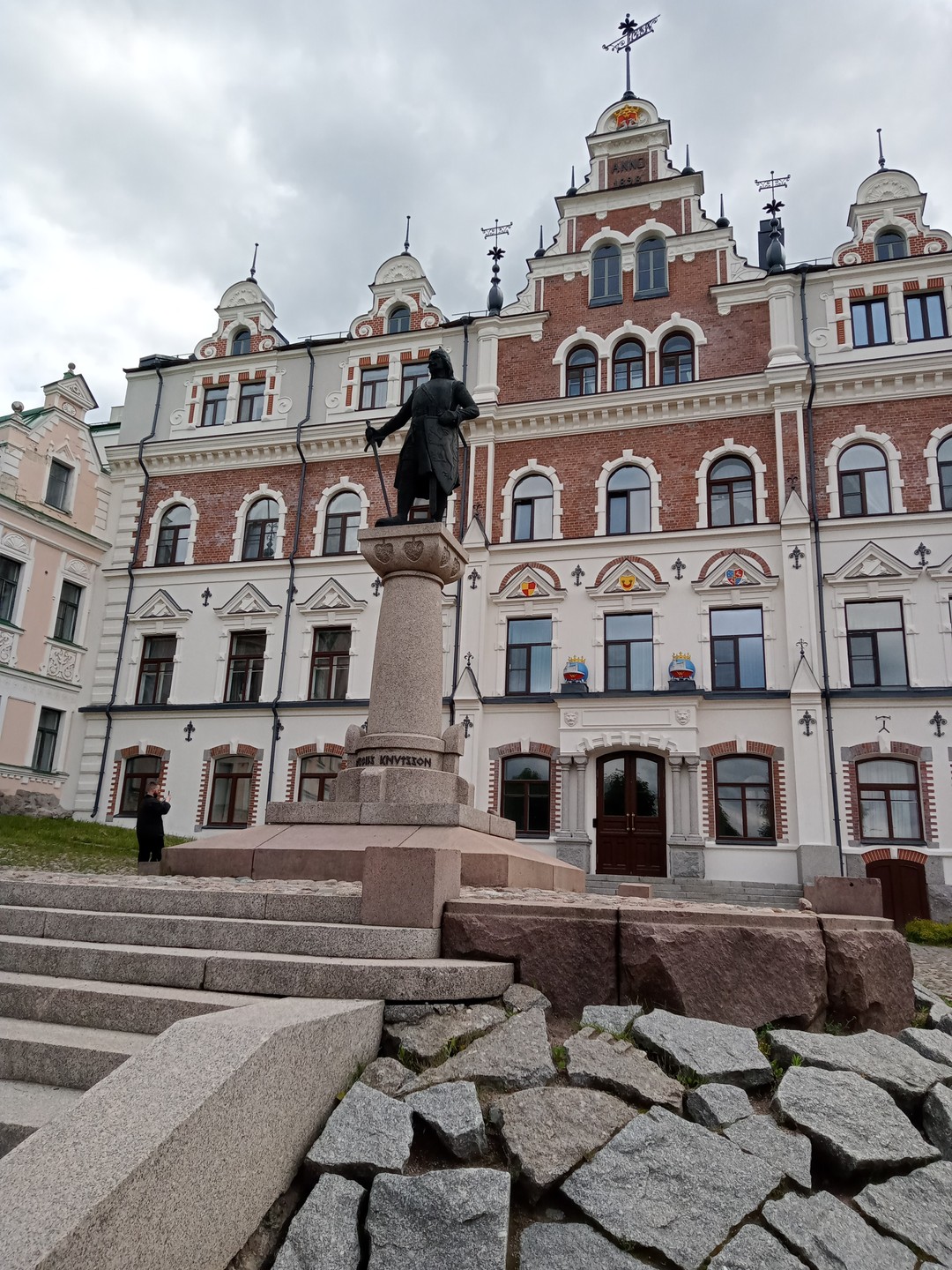 Однодневная экскурсия из Петербурга в Выборг на автобусе (Анна)