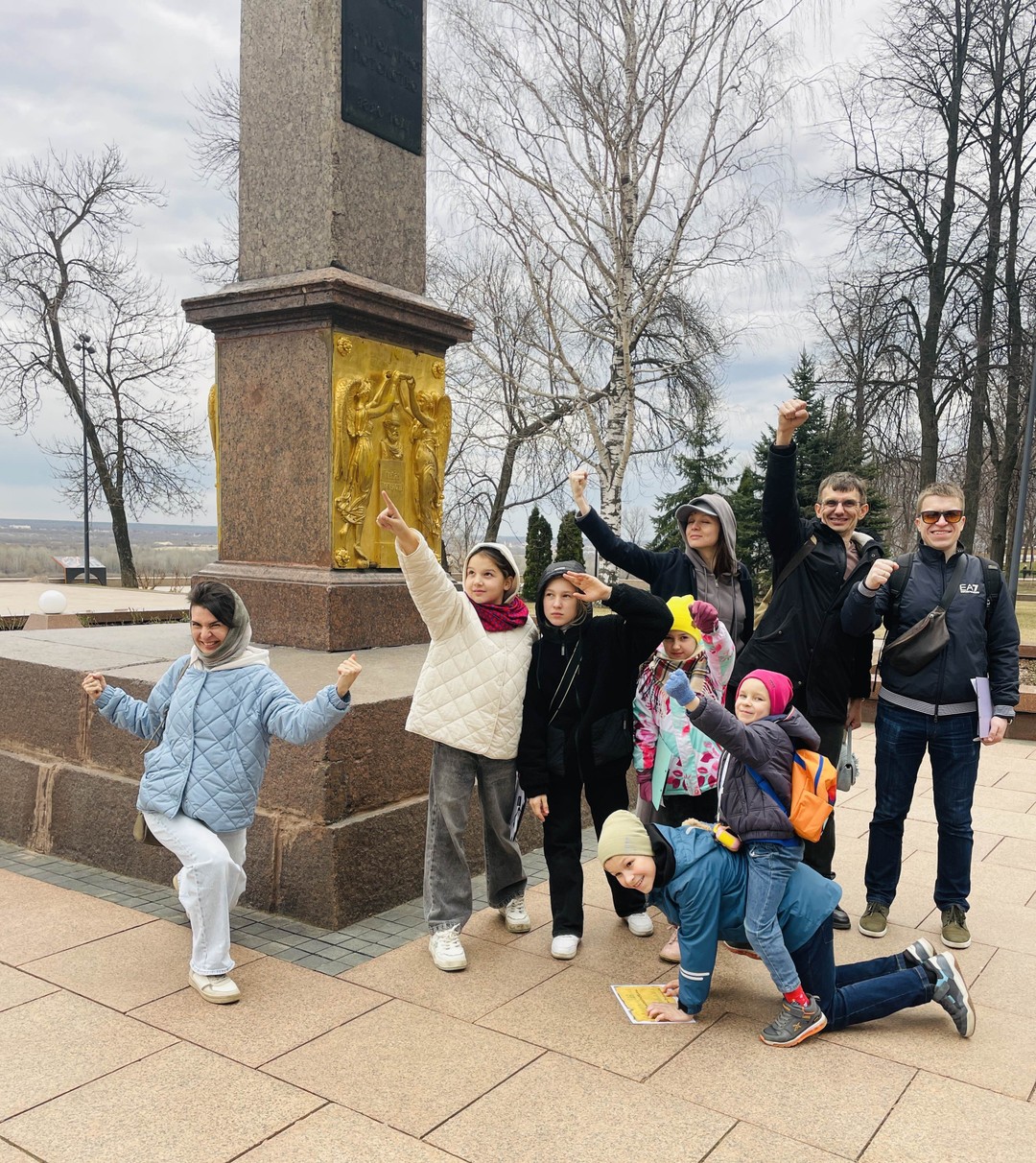 Хотели бы поблагодарить Булата за замечательную, очень активную и насыщенную экскурсию! Были в начале апреля большой
