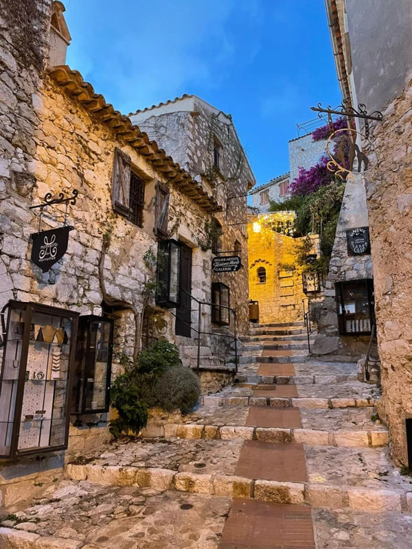 Из Ниццы - в средневековый Эз