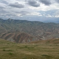 Фото отзыва 1: экскурсия "Агатовые горы, скала Бешбармаг, розовое озеро Масазыр и мечеть Гейдара"