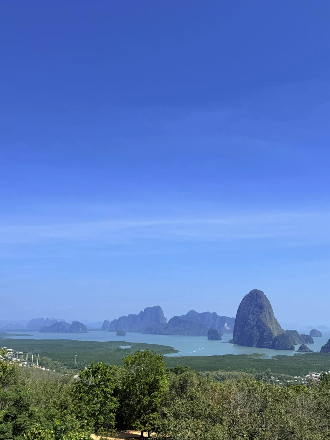 Очень рекомендую данную экскурсию! День получился очень насыщенный, интересный и увлекательный. Много интересных локаций, четкий тайминг