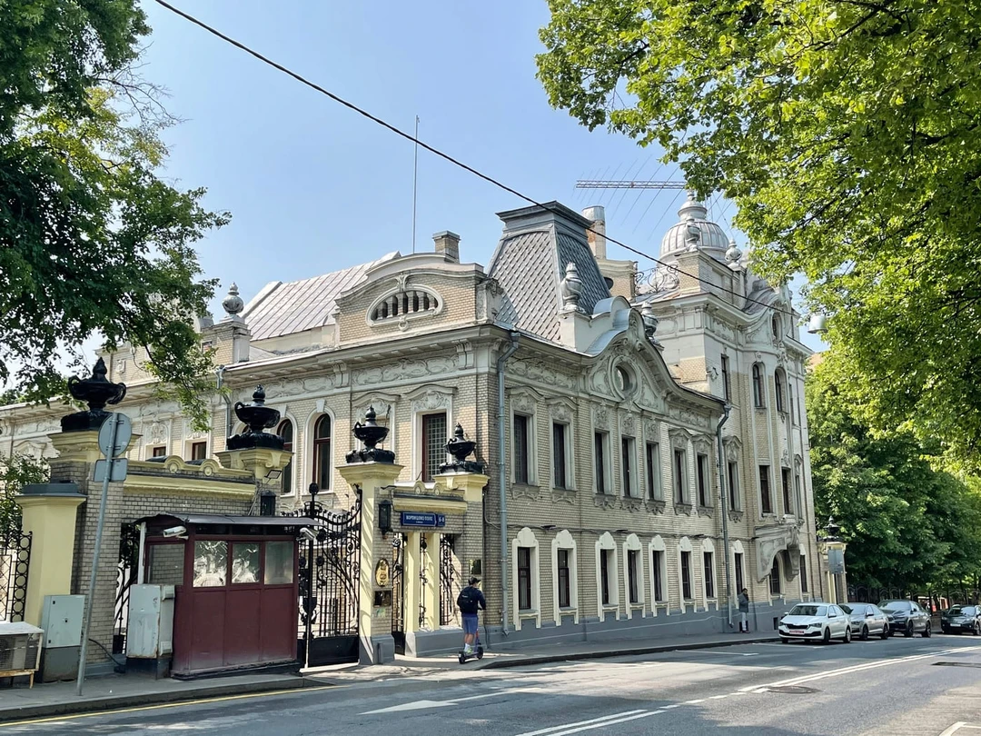 красивые посольства в&nbsp;москве