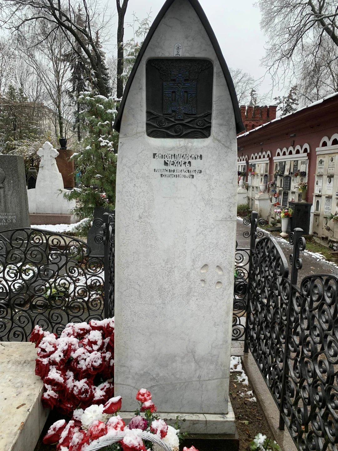 Чудесная и очень познавательная экскурсия. Надежда - внимательный, вовлеченный и очень много знающий человек, которой нравится