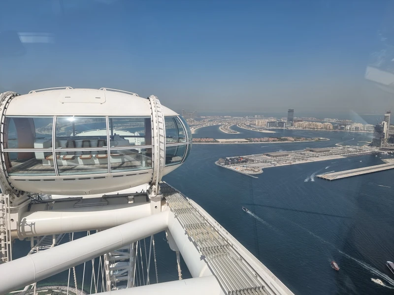 Хочу оставить самый тёплый отзыв об индивидуальной экскурсии из Абу-Даби в Дубай. Это был не просто