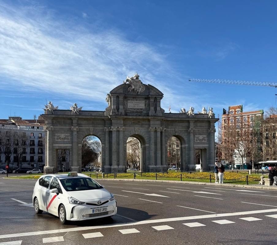 Экскурсия по Мадриду на машине с Ильёй стала настоящим открытием