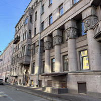 Фото отзыва 5: экскурсия "От парадных до стрит-арта: по знаковым местам Петербурга на авто премиум-класса"