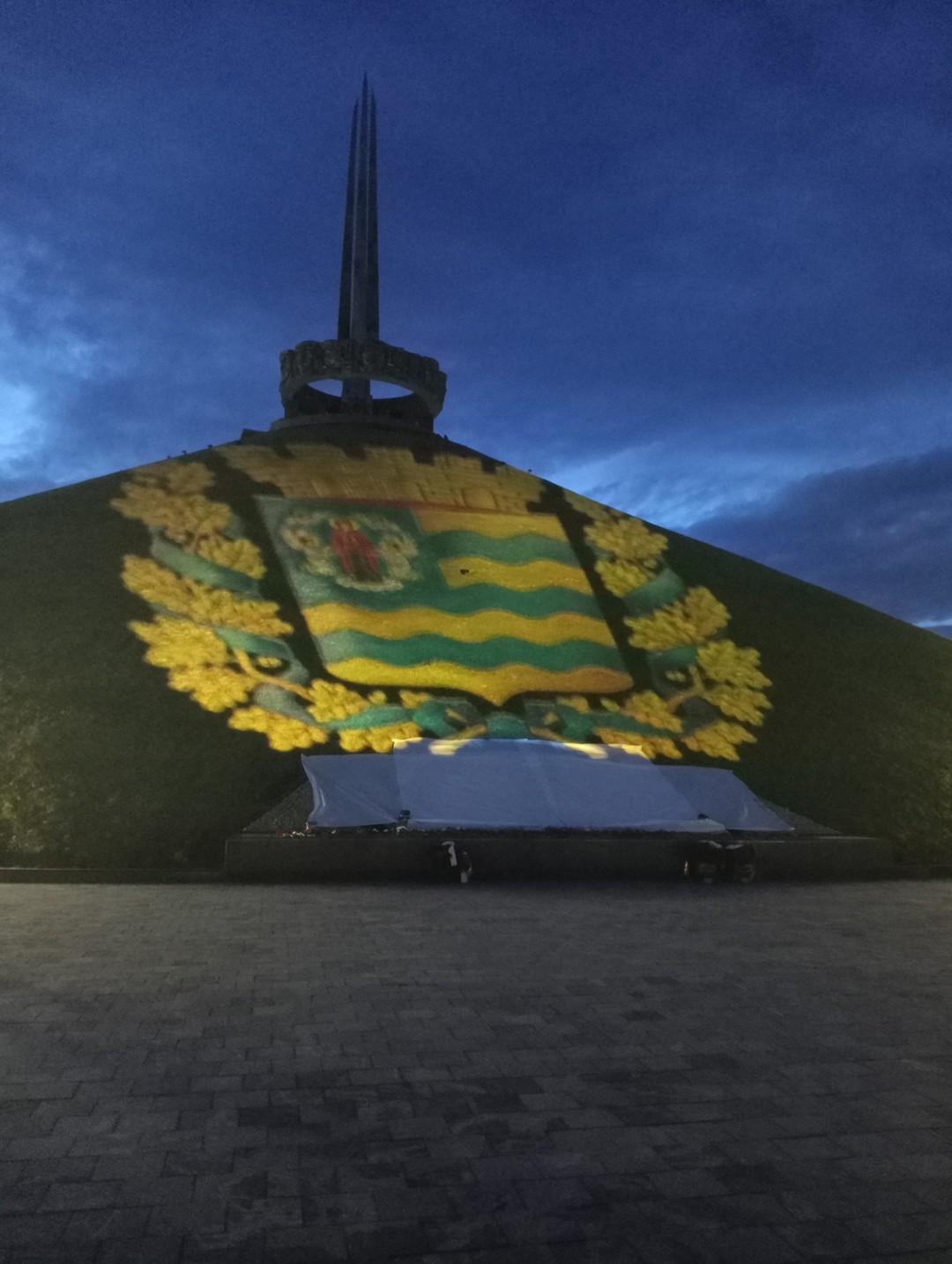 Минск во время фашистской оккупации, Хатынь и Курган Славы (Ольга)