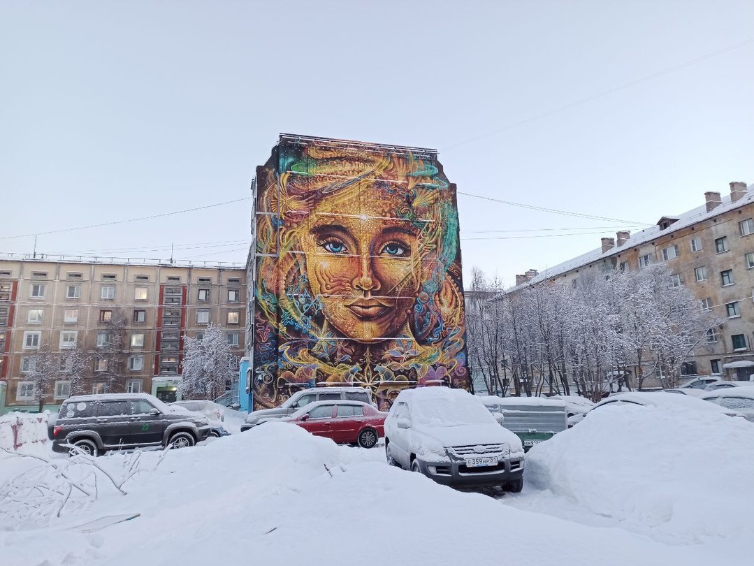 Муральная одиссея Мурманска (Максим)