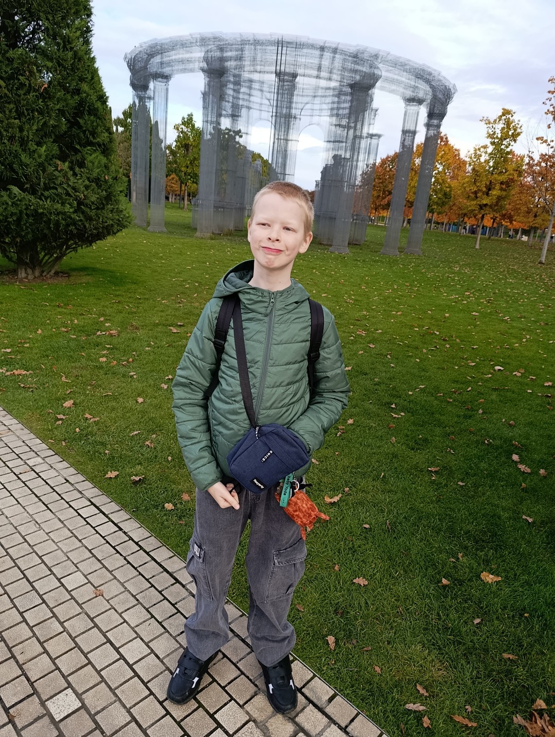 Экскурсия очень понравилась и мне, и детям! Гид чудесная!!! Рассказала всё лаконично!!! Всё показала! Ответила на