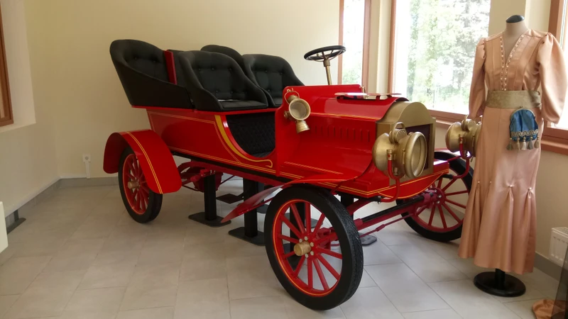 Золотая молодёжь Серебряного века - на даче со слонами в Самаре