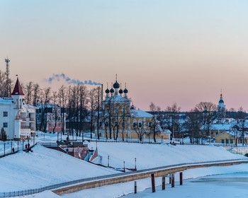 Углич, фольклорная программа "Рождество в дворянской семье" и музей "Русские валенки" в Мышкине