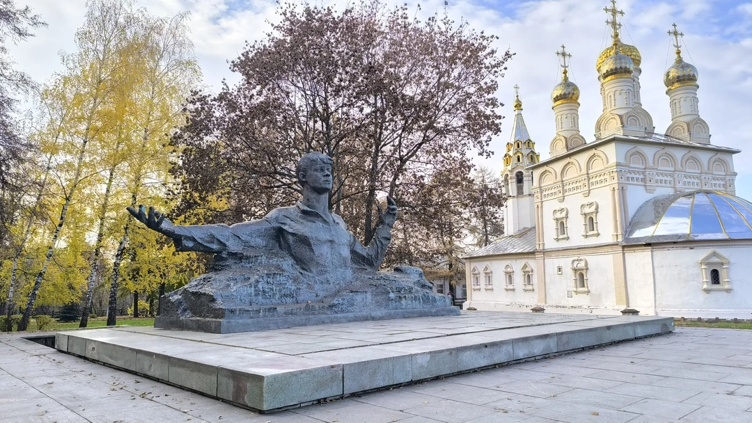 Экскурсия понравилась тем, что всё было чётко по информации - без воды, большого количества дат и