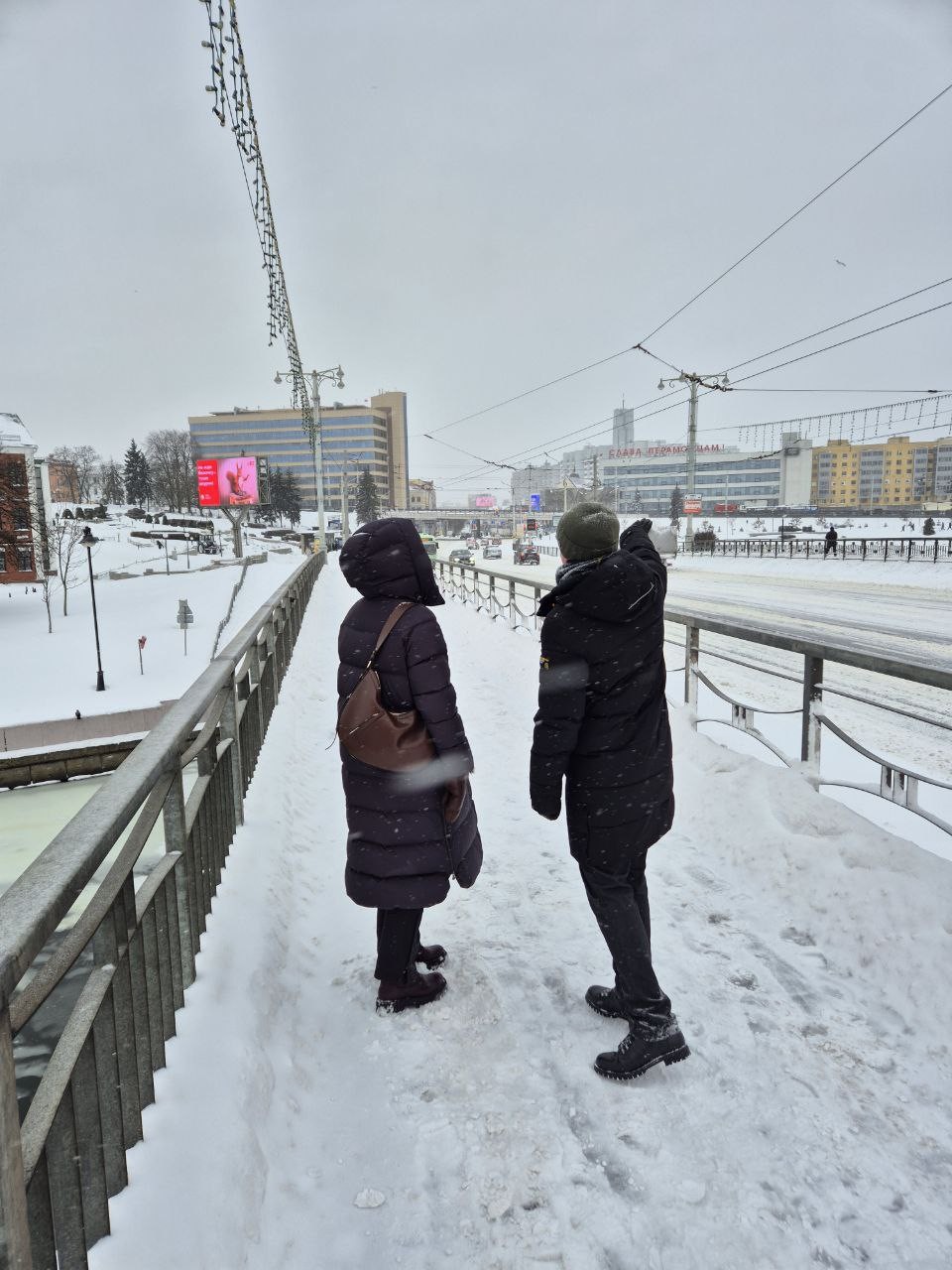 Бронировали групповую экскурсию, а получилась индивидуальная для 2-х человек. Не смотря на экстремальные для Минска погодные
