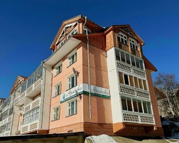 Встреча, переезд в Листвянку, размещение в гостинице, свободное время