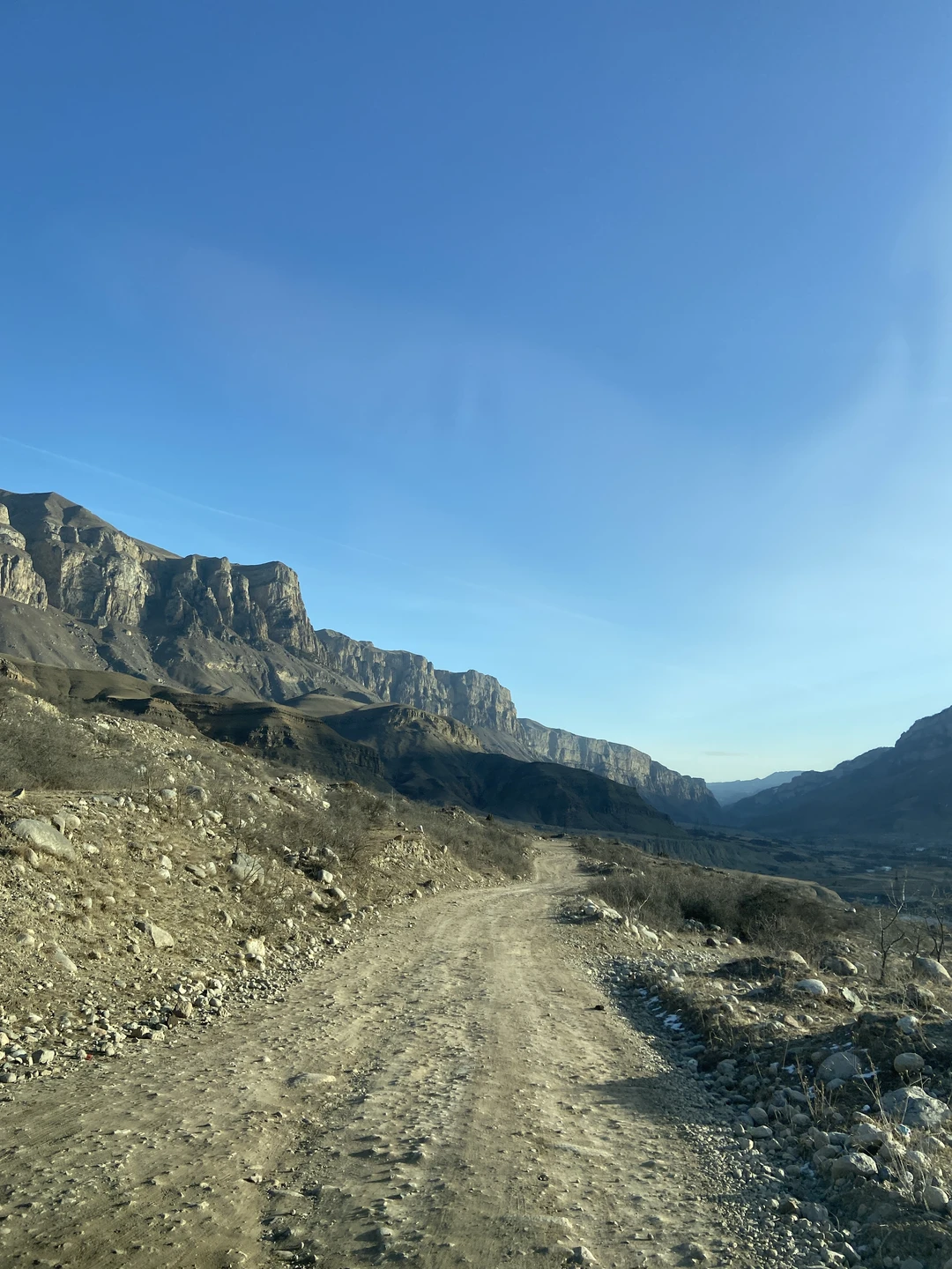 На джипе к Эльбрусу: Гижгит, поляна Азау и поляна Нарзанов (Елена)