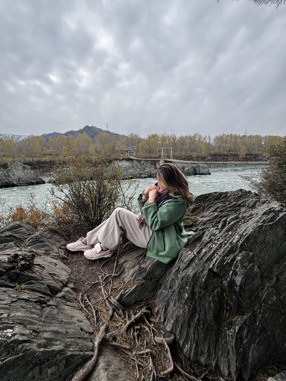 Это было невероятное путешествие! Наш чудесный экскурсовод Радмила, можно сказать просто окунула нас в Чемал, показала