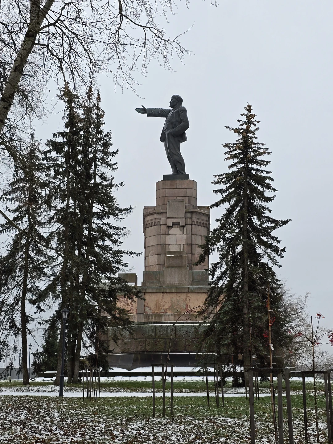 Мы благодарим Андрея за проведенную экскурсию по замечательному городу. Нам все очень понравилось! Отличный материал, великолепно