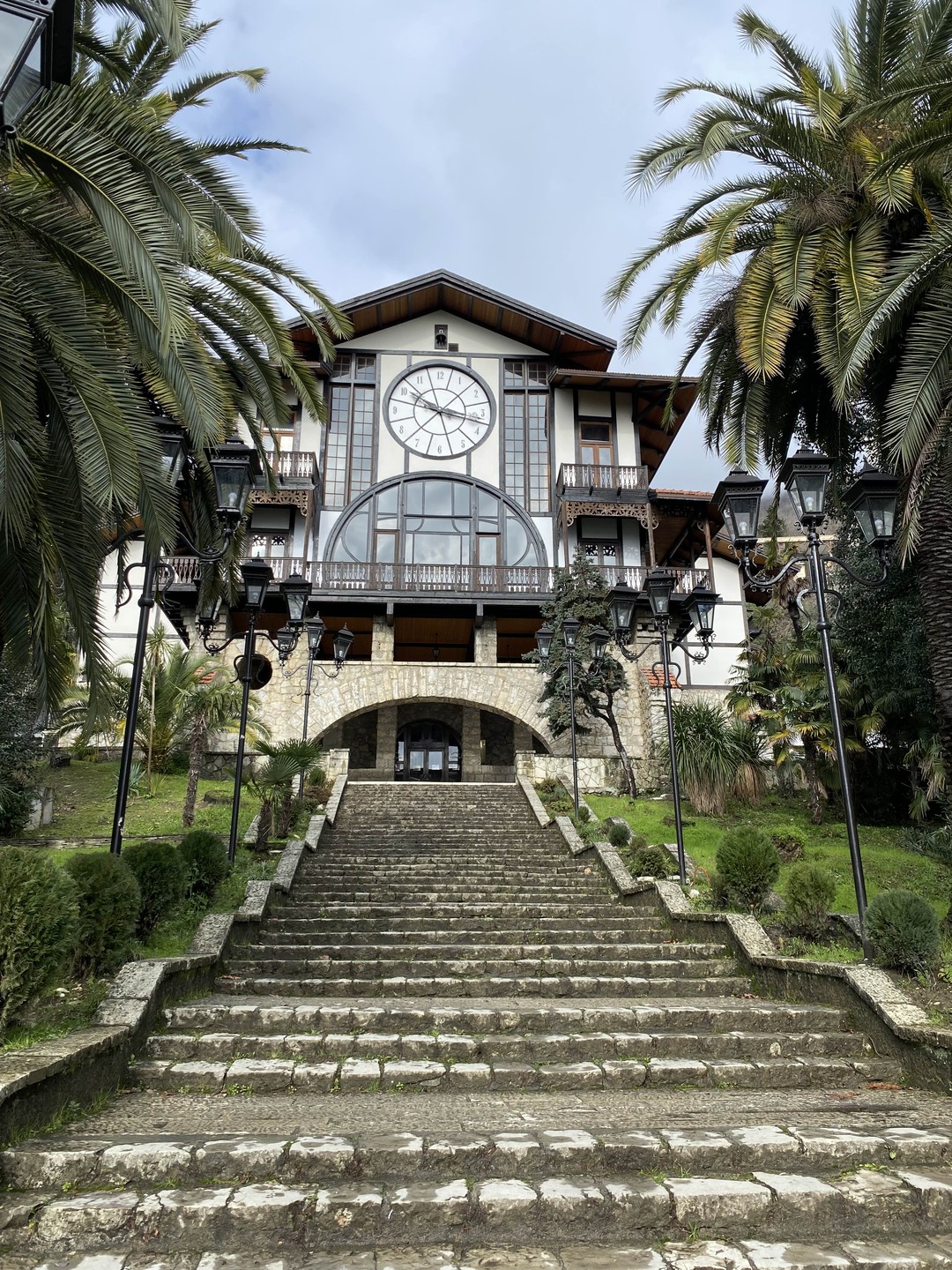 Авторская индивидуальная вайб-экскурсия в Абхазию (Юлия)