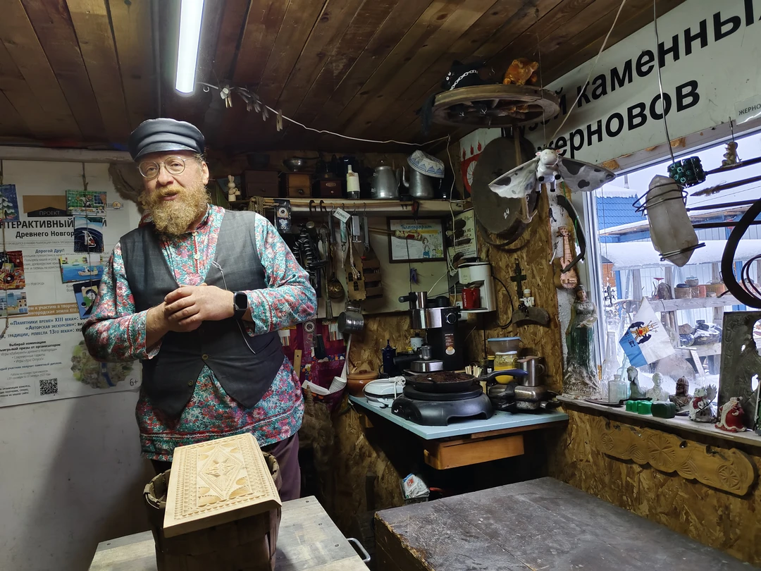 Хотите необычного, яркого, запоминающего - вам, точно, в Музей каменных жерновов в гости к мельнику Владимиру