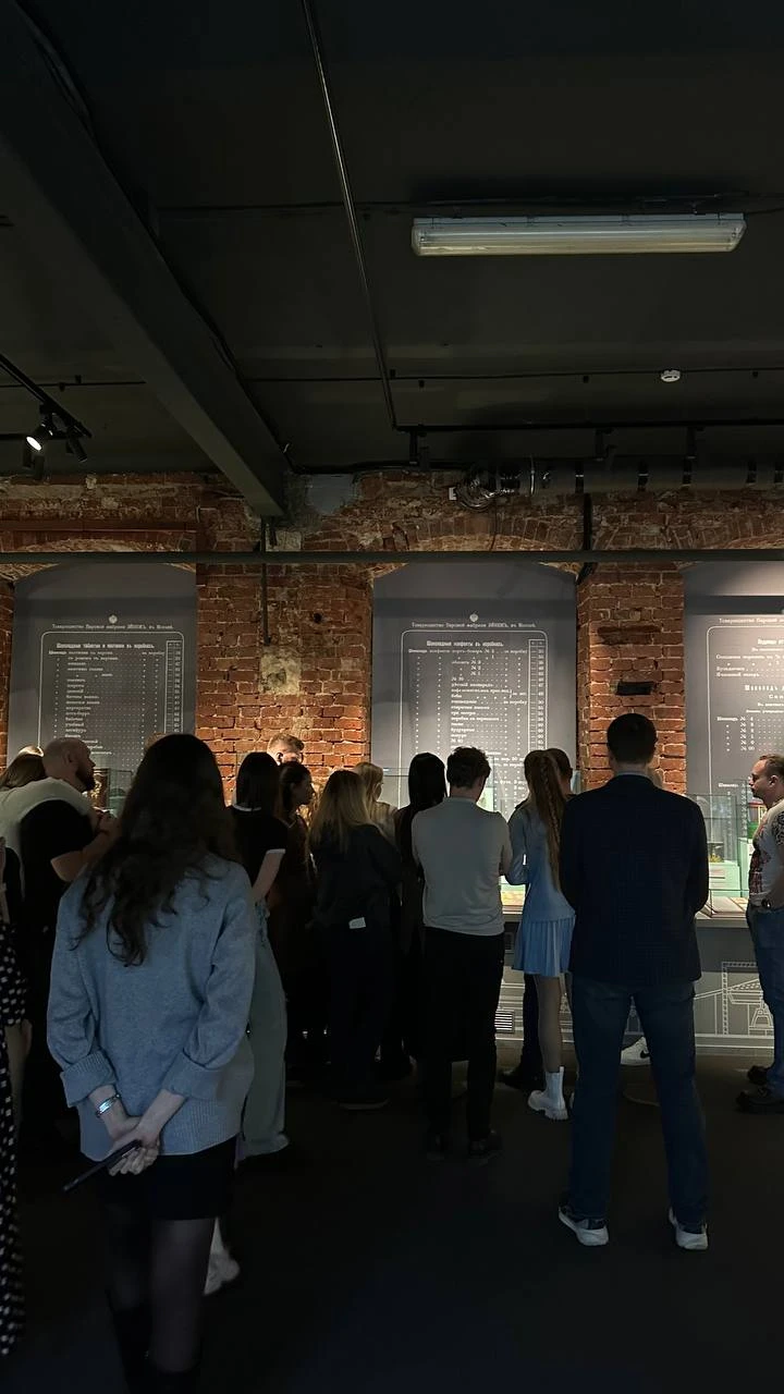 Благодарю за организацию мастер-класса для друзей и семьи 🥹