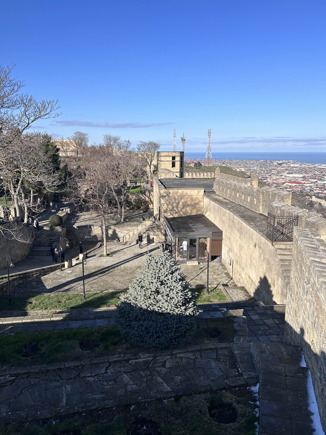 Дербент и экраноплан «Лунь»: путешествие из Махачкалы (Елизавета)