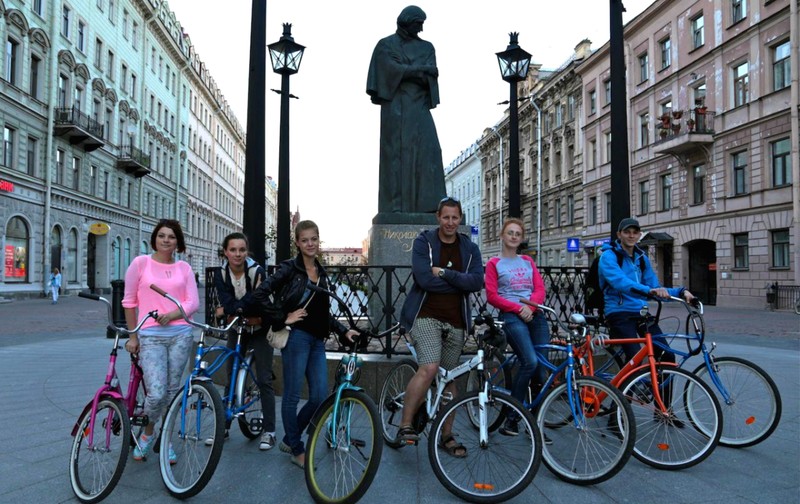 Криминальный Петербург на велосипеде
