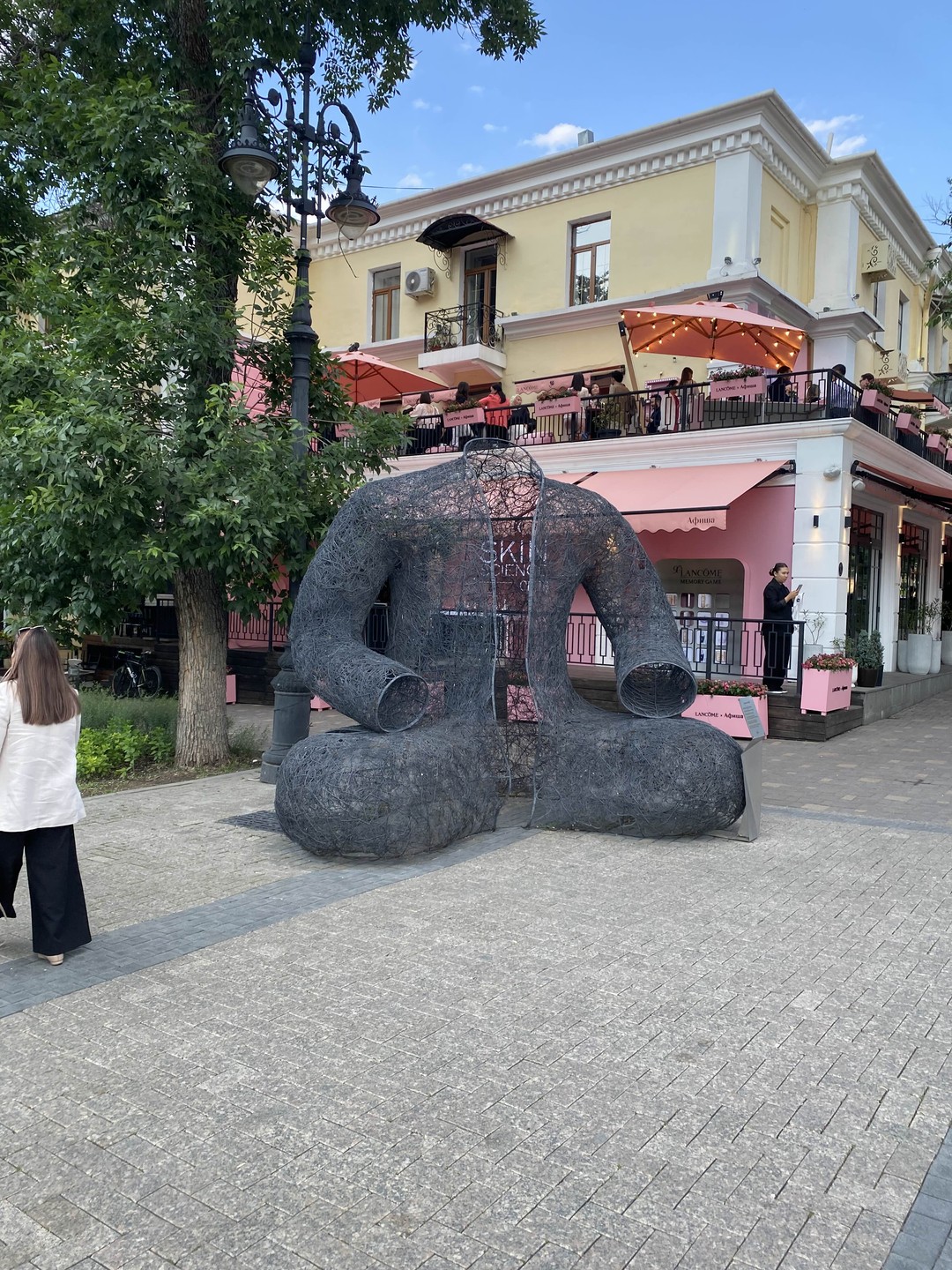 В Казахстане были первый раз. Компания из 4 человек. Алексей на отклик отреагировал сразу. За час