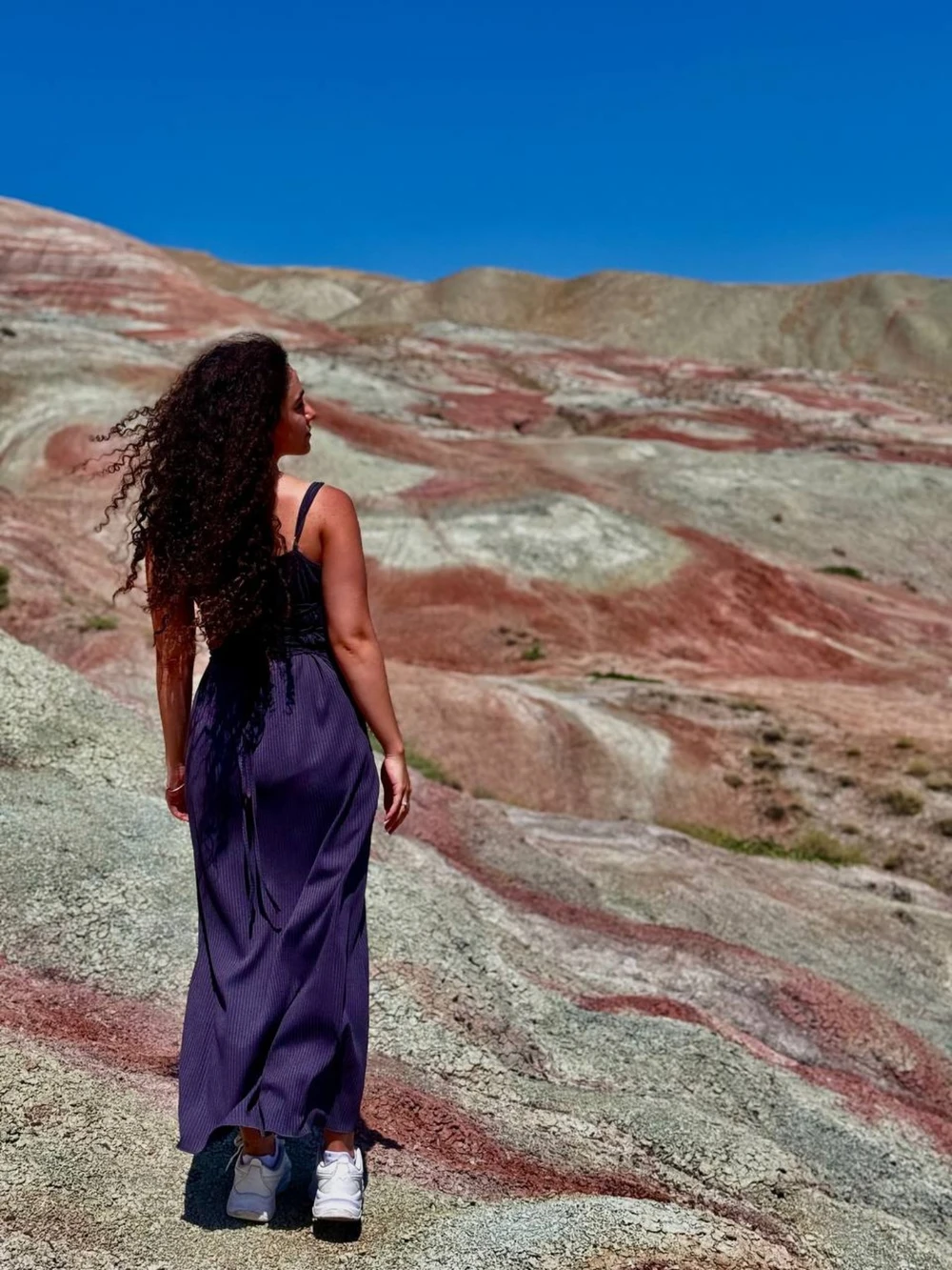 Фотопутешествие из Баку: Радужные горы, Розовое озеро и Бешбармак (16/26)