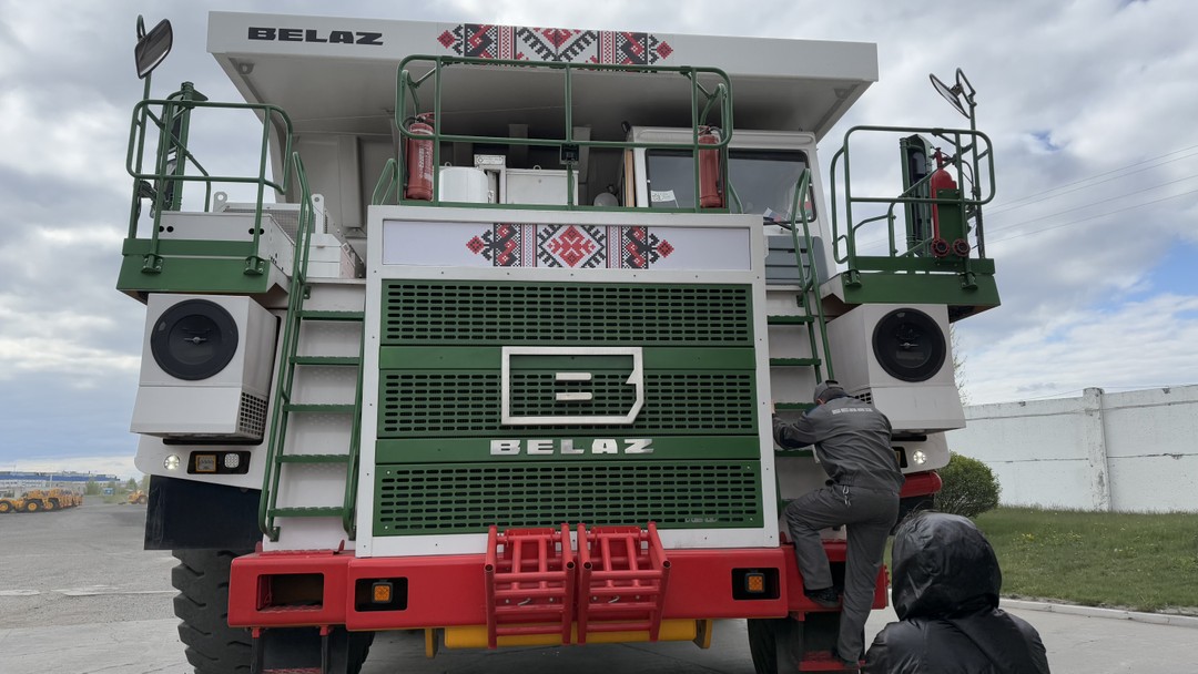 Групповая автобусная экскурсия на БелАЗ (Елена)