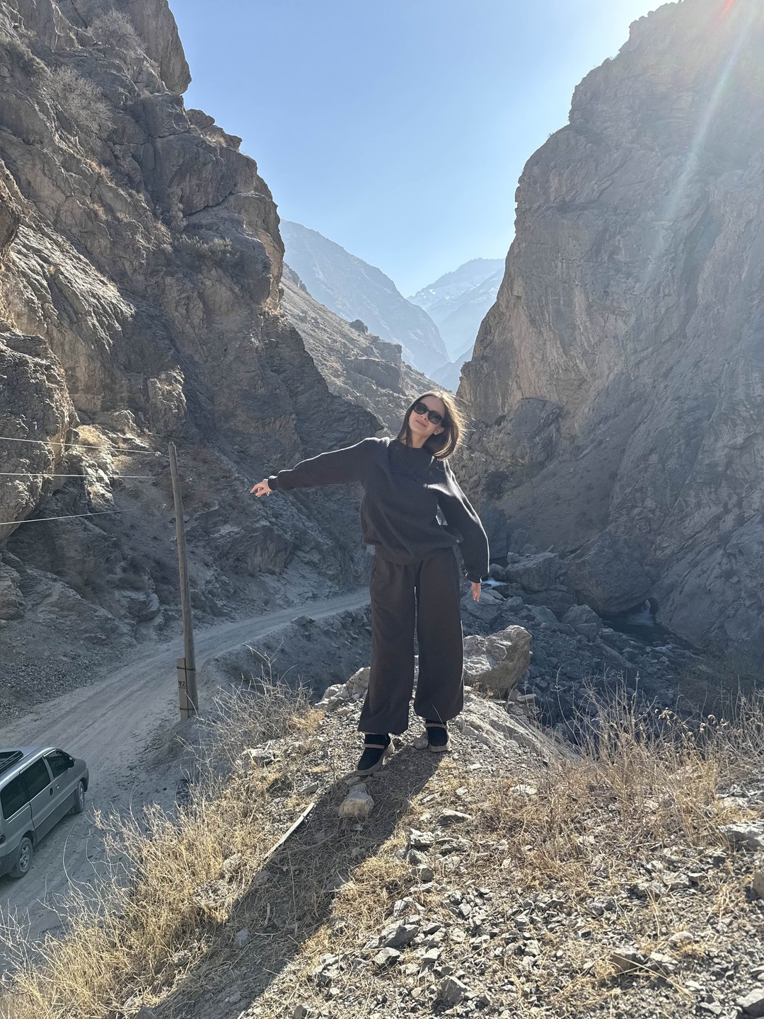 Отличная экскурсия в горный Таджикистан, очень красивые места, которые хочется посетить еще раз, вкусный обед, входящий